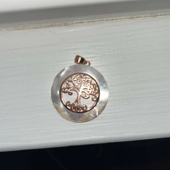 Tree Of Life Pendant Rose gold and Pearl NWOT - Picture 2 of 4